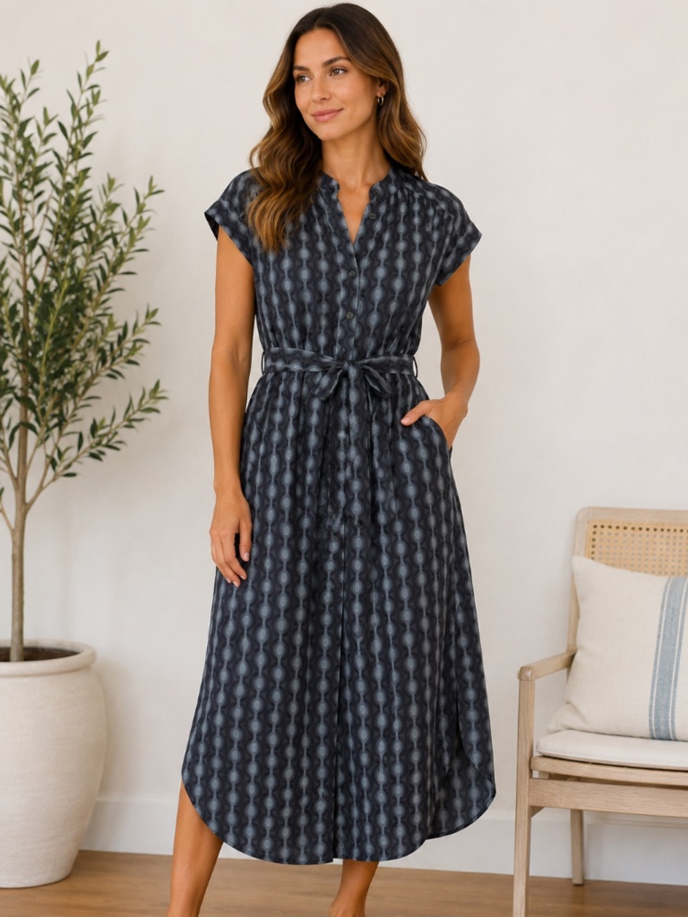 Voyageur by Mersea Midi Shirt Dress Women's SM Black Grey Geometric Resort
